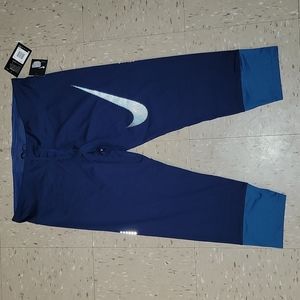 Womens Nike Dri-Fit Capri Leggings